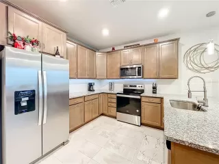 Photo #1: O6351575 Listing 