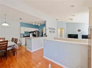 Photo #4: O6351597 Listing