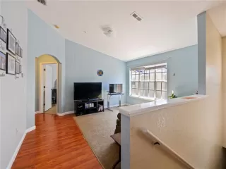 Photo #5: O6351597 Listing