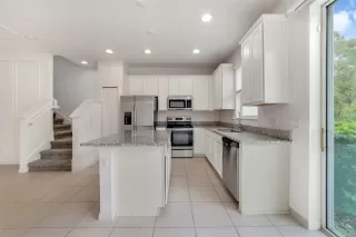 Photo #5: O6351653 Listing 