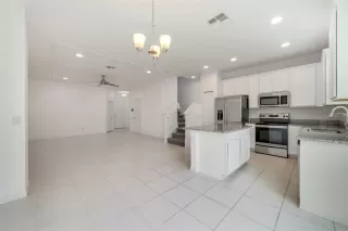 Photo #6: O6351653 Listing 