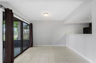 Photo #5: O6351855 Listing