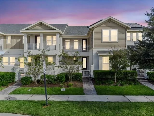 MLS: O6351948 Condo For Sale