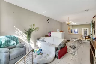 Photo #3: O6351963 Listing 