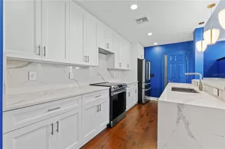 Photo #5: O6352041 Listing 