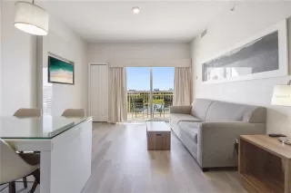 Photo #4: O6352063 Listing 