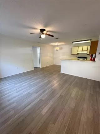 Photo #2: O6352066 Listing