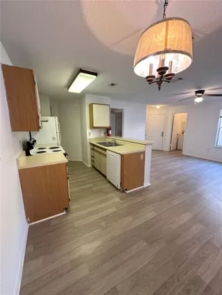 Photo #4: O6352066 Listing