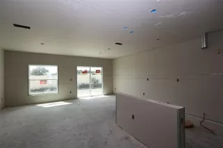 Photo #1: O6352095 Listing