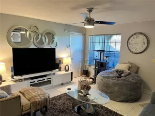 Photo #4: O6352097 Listing 