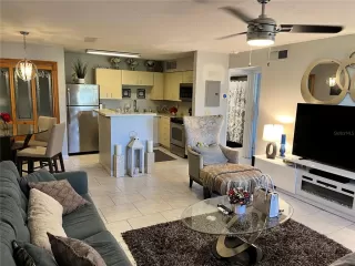 Photo #5: O6352097 Listing 