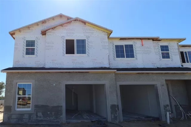 MLS: O6352155 Condo For Sale