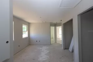 Photo #1: O6352155 Listing