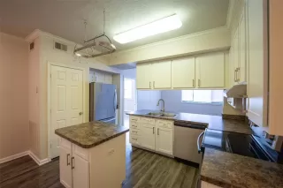 Photo #4: O6352240 Listing 