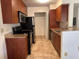 Photo #6: O6352552 Listing