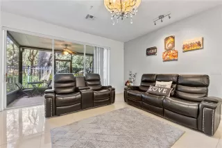 Photo #6: O6352815 Listing 