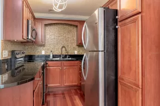 Photo #5: O6352897 Listing 