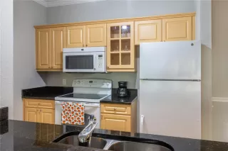 Photo #6: O6352903 Listing 