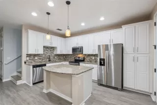 Photo #3: O6353008 Listing