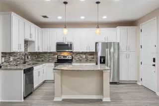 Photo #4: O6353008 Listing