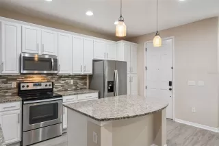 Photo #5: O6353008 Listing