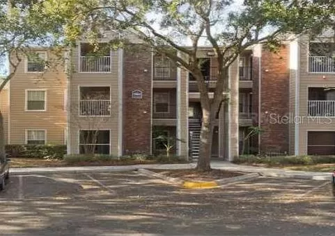 MLS: O6353188 Condo For Sale