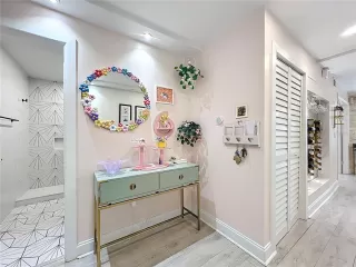 Photo #5: O6353193 Listing