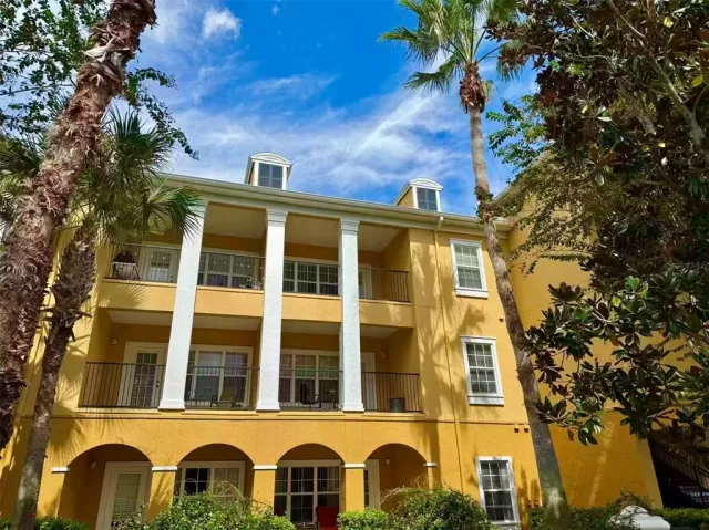 MLS: O6353221 Condo For Sale