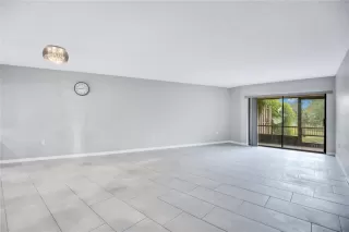 Photo #6: O6353321 Listing 