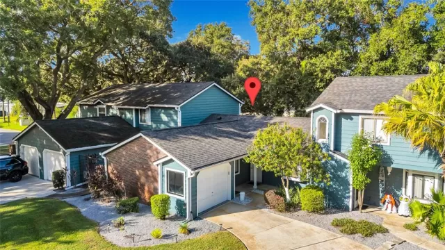 MLS: O6353327 Condo For Sale