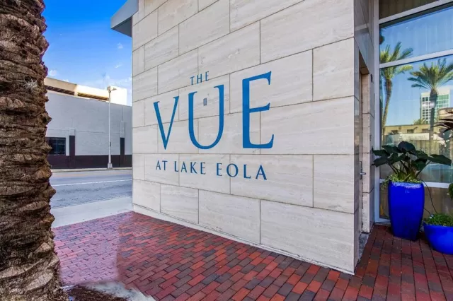 MLS: O6353373 Condo For Sale