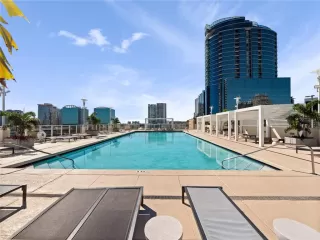 Photo #6: O6353373 Listing 