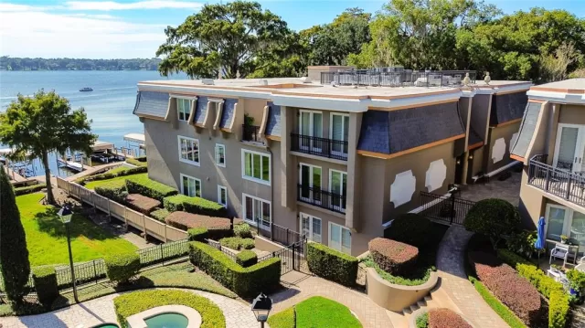 MLS: O6353495 Condo For Sale