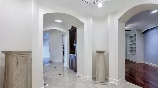 Photo #1: O6353495 Listing