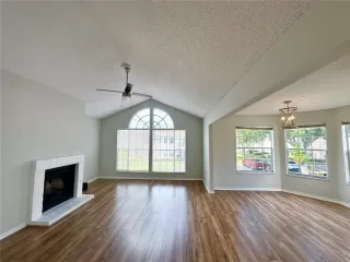 Photo #1: O6353775 Listing 