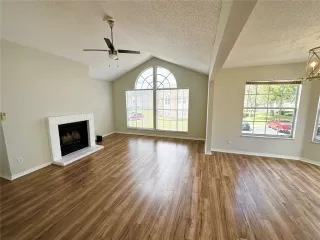 Photo #3: O6353775 Listing 