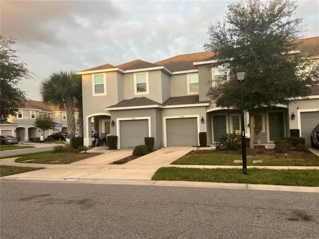 MLS: O6353891 Condo For Sale