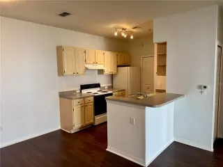 Photo #2: O6353928 Listing 