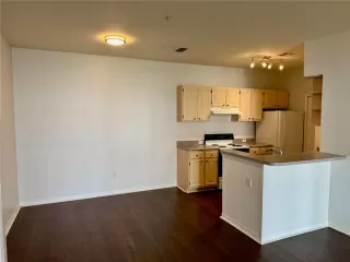 Photo #3: O6353928 Listing 