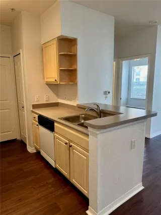 Photo #6: O6353928 Listing 