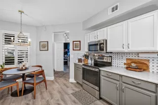 Photo #4: O6353929 Listing 
