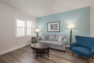 Photo #5: O6353987 Listing