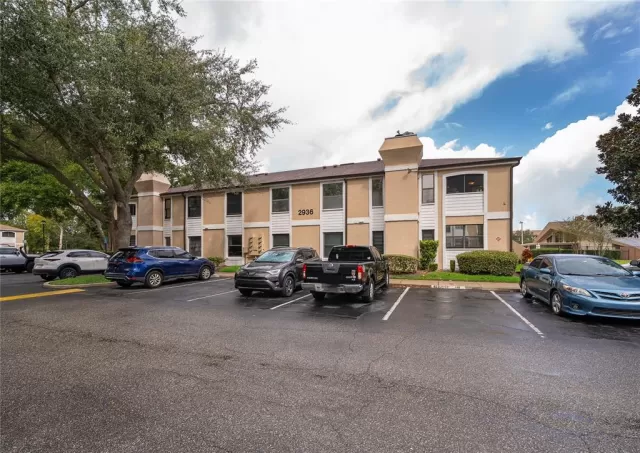 MLS: O6354198 Condo For Sale