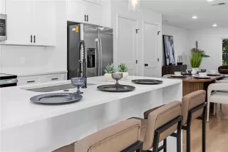 Photo #4: O6354258 Listing