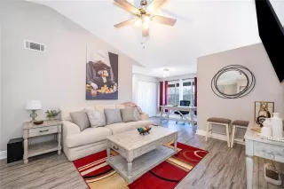 Photo #5: O6354324 Listing 