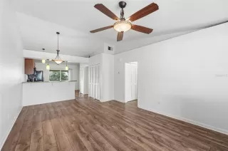 Photo #6: O6354346 Listing 