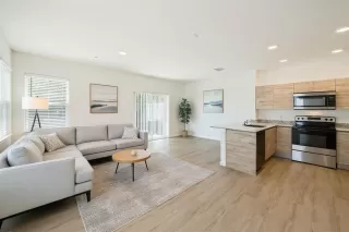 Photo #2: O6354707 Listing 