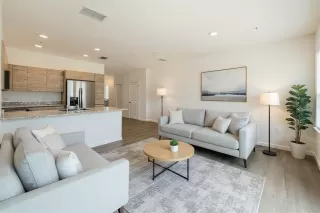 Photo #5: O6354707 Listing 