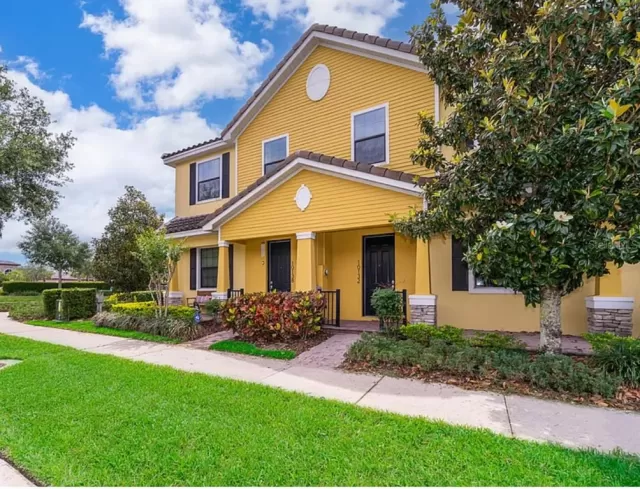 MLS: O6354831 Condo For Sale