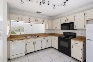 Photo #5: O6355000 Listing 